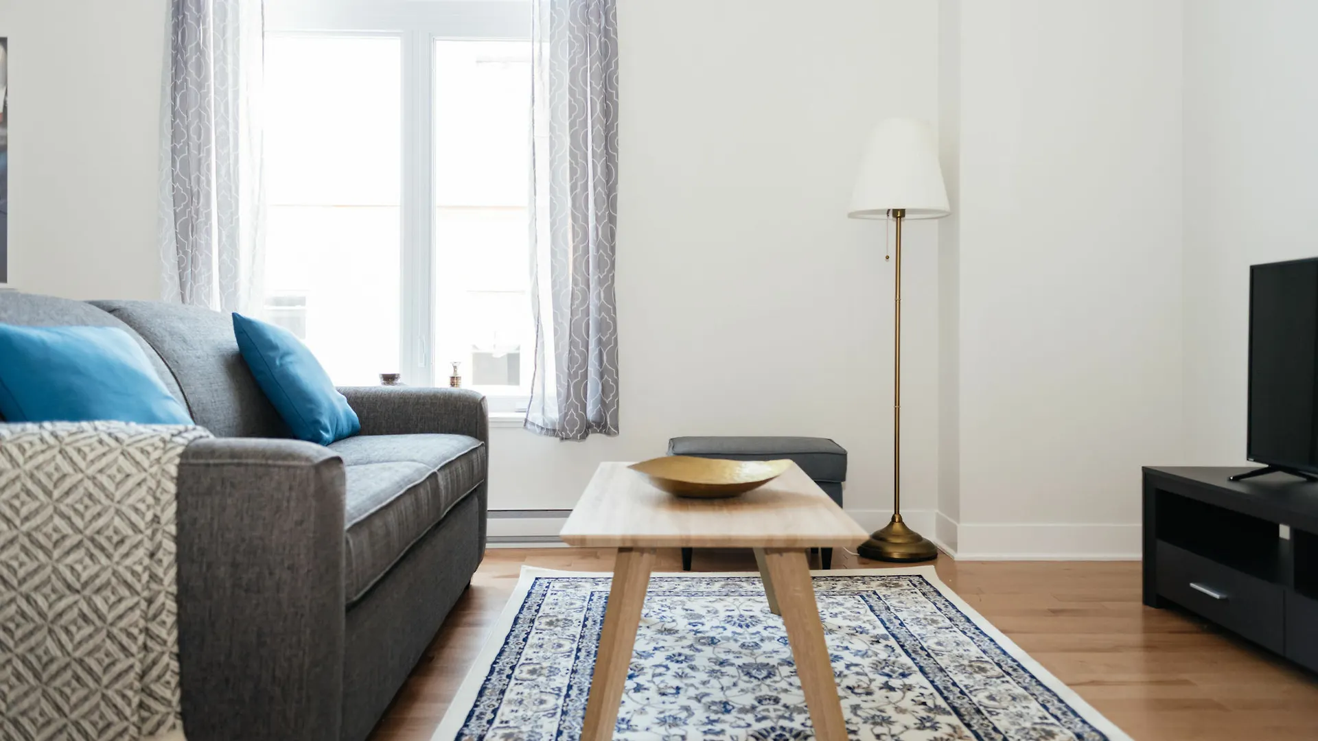 Chic 1Br In The Village By Sonder 몬트리올