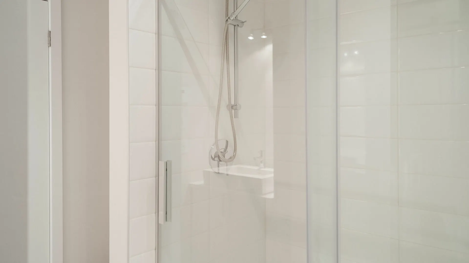 Chic 1Br In The Village By Sonder 몬트리올 아파트